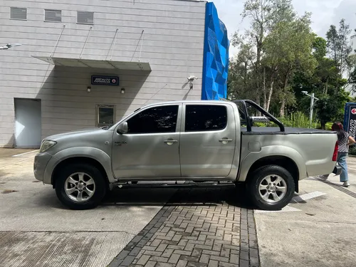 Toyota Hilux 2.5 Imv 4x2