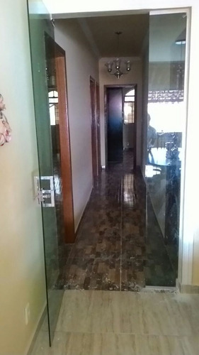 Espaçosa E Aconchegante Casa De 3q Com 2 Pavimentos - 1870