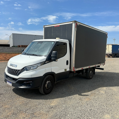 Iveco Daily 35-150 Cs Baú Caminhão Caminhonete