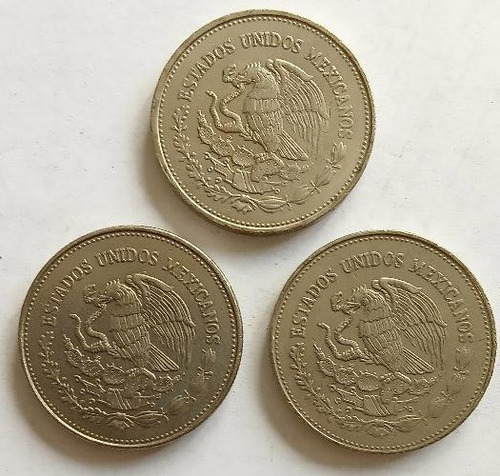 Imagen 2 de 2 de Monedas 200 Pesos 1985 1986 Futbol Revolucion Independencia