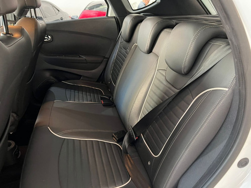 Imagem 14 de 21 de Renault Captur Intense 2.0