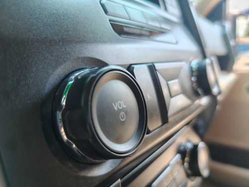 Ford Lobo 5.0l Doble Cabina Xlt V8 4x2 At