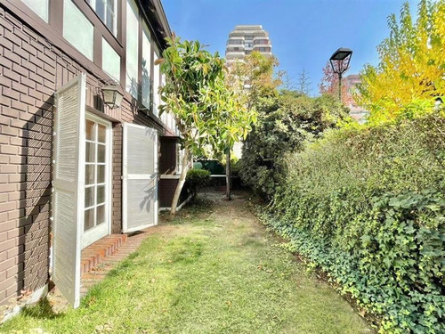 Imagen 7 de 26 de Venta Casa Condominio Las Condes: Villa Maria / El Golf