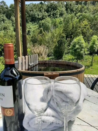 Parcela De 10.000 Mt 2 ,con 2 Cabañas ,1 Quincho