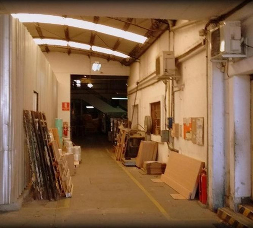 Imagen 3 de 9 de Muy Buena Planta Industrial A 2 Calles