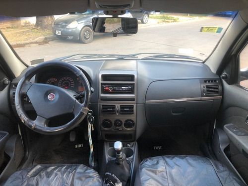 Imagen 10 de 12 de Fiat Siena 1.4 Attractive 2011