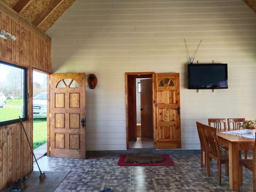 Parcela Con Casa, 4 Dorm Y 4 Baños, Huellanto, Gorbea