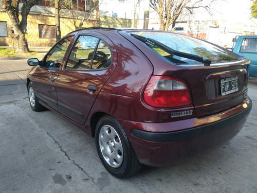Imagen 5 de 14 de Renault Megane 1.6 Bic Pack Plus 2007