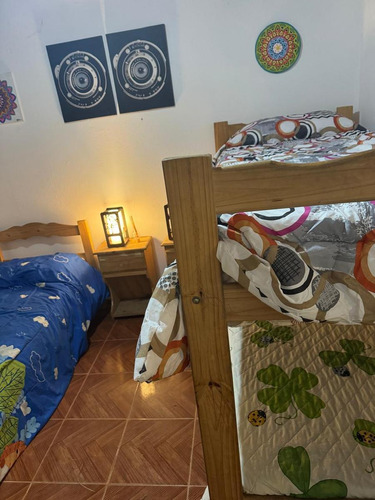 Casa En Venta - 2 Dormitorios 1 Baño - Cochera - 420mts2 - Mar Del Plata