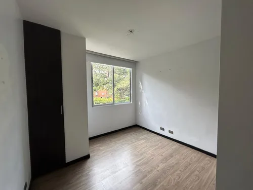 Apartamento En Venta En El Poblado. Cod V16957