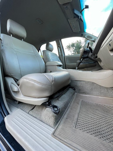 Imagen 17 de 18 de Toyota Fortuner