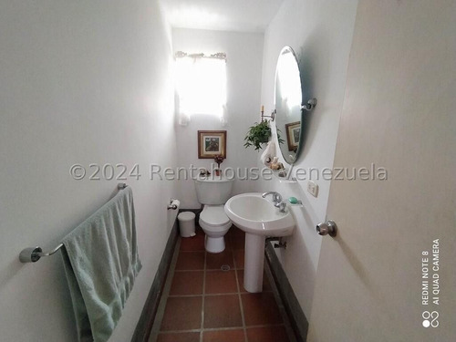 Venta Acogedora Y Versátil Casa En Santa Eduvigis. Mv2420432