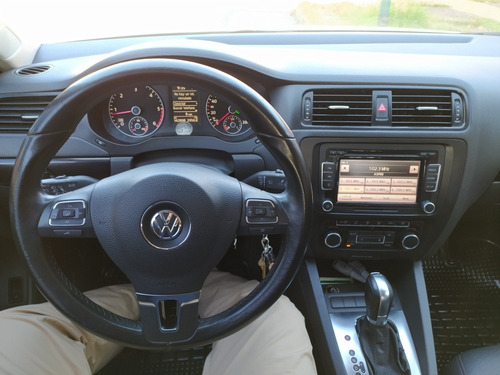 Volkswagen Vento 2.0 Tdi Dsg 140cv Luxury 2011