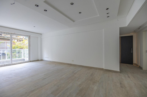 4 Ambientes Con Dependencia Y Cochera - Flores - Full Amenities - Entrega Inmediata