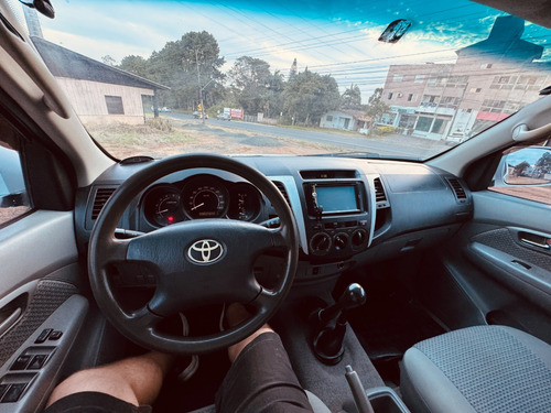Toyota Hilux 2.5 Cab. Dupla 4x4 4p