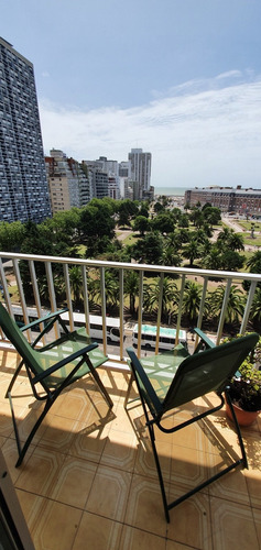 Hermoso Departamento De 2 Ambientes Con Dependencias Vista A Plaza Colon