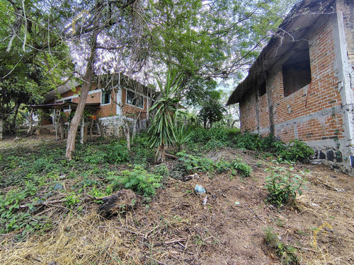 Terreno En Venta Con Construcción En Comunidad El Chico, Emiliano Zapata, Veracruz