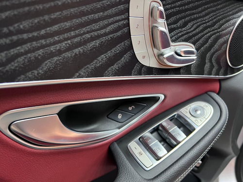 Mercedes-Benz Classe C 2.0 Avantgarde Turbo 4p