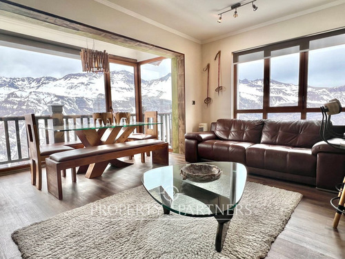 Valle Nevado, Remodelado, Amplio Y Luminoso Con Ma...