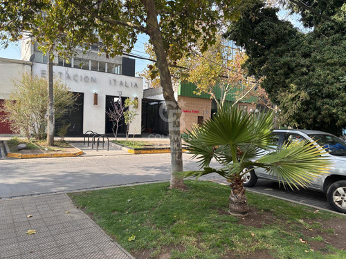 Espacioso Depto. En Providencia.