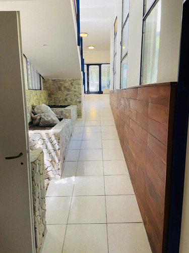 Oficinas En Alquiler-zona 5 Esquinas - Hurlingham