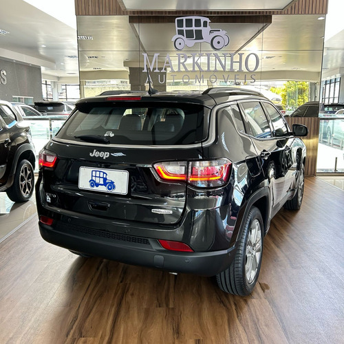 Jeep Compass LONG. T270 1.3 TB 4x2 Flex Aut.