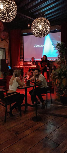 Traspaso Restaurante Bar Todo Acondicionado Con Lic. Alcohol