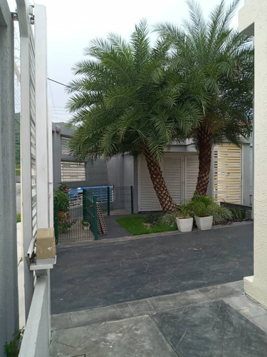 Imagen 3 de 14 de 129803 Liliana Trias 04140432833 Casa Venta Chalet Country