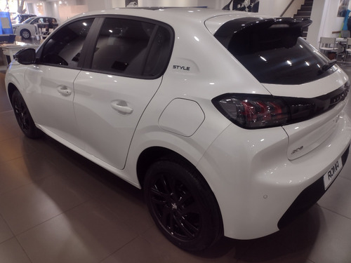 Imagen 11 de 13 de Peugeot 208 Style 1.6 Automático