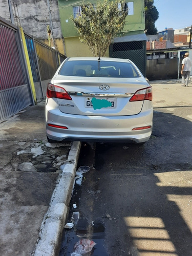 Imagem 6 de 15 de Hyundai Hb20s 2018 1.0 Comfort Plus Flex 4p