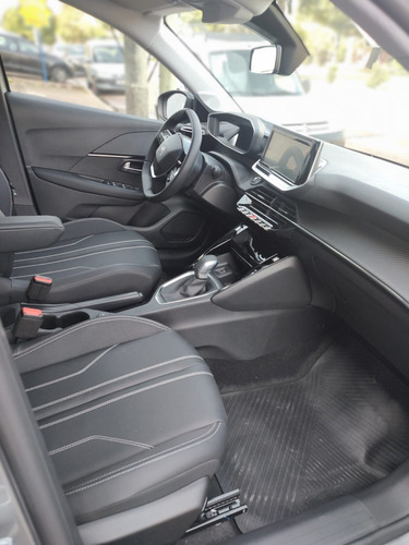 Peugeot 208 1.6 Feline Tiptronic