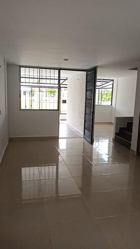 Se Vende Casa Para Estrenar Dos Pisos Barrio La Italia Palmira Valle