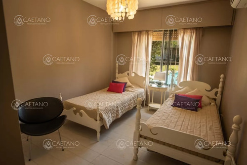 Venta Casa 4 Dormitorios. El Chorro, Manantiales