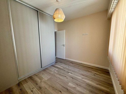 Departamento 3 Amb Con Balcon Terraza Y Dependencia De Servicio En El Centro
