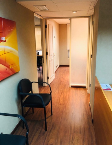 Oficina Amoblada En Arriendo 2 Privados-1baño-las Condes-