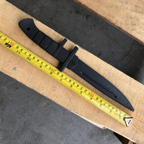 Imagen 9 de 10 de Cuchillo De Entrenamiento Sin Filo De Caucho Flexible 3201