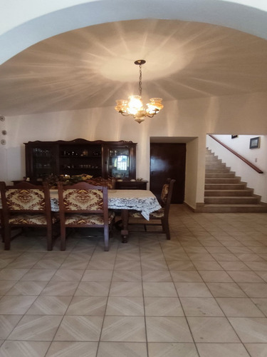 Casa En Venta Los Nisperos Conjunto Cerrado Internet Patio Jardin 2 Plantas Amaoblada Terraza De Los Nisperos Valencia