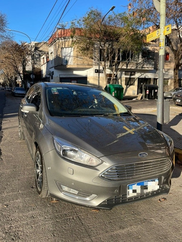 Imagen 10 de 13 de Ford Focus Titanium Hatchback