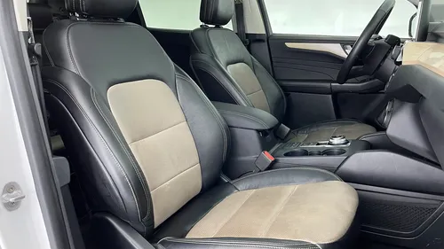 Ford Escape TITANIUM HEV
