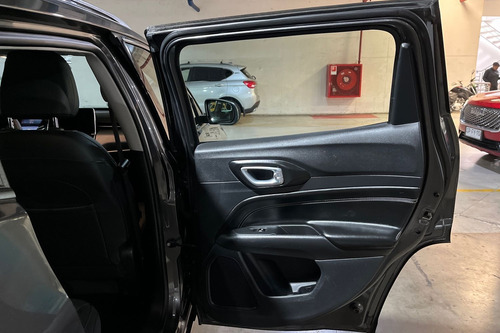 Jeep Compass (IN) 1.3 T LONGITUD