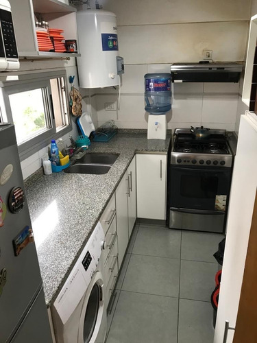 Imagen 4 de 12 de Permuta - Departamento De 2 Ambientes En Venta - Moron Centro