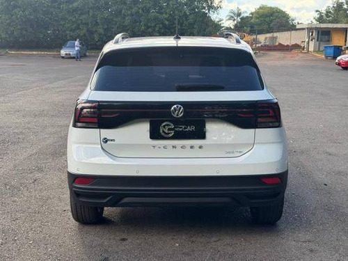Volkswagen T-Cross 1.0 200 TSI TOTAL FLEX AUTOMÁTICO