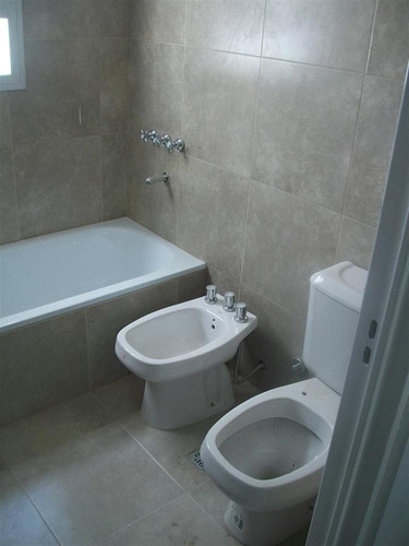 Venta Depto 1 Dormitorio 18 Entre 51 Y 53