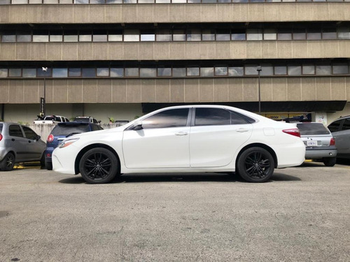 Imagen 4 de 10 de Toyota Camry Se 2017