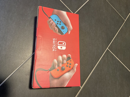Nintendo Switch 32gb Gris Consola Con Neón Rojo Y Azul Neón (Usado)