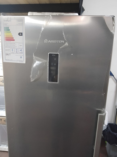 Freezer Ariston Vertical Monopuerta Ua8 F1d X Ag 291lts Gris Oscuro (Reacondicionado)