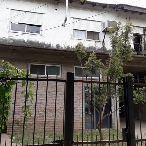 Imagen 7 de 8 de Galpón, Casa Y Departamento.