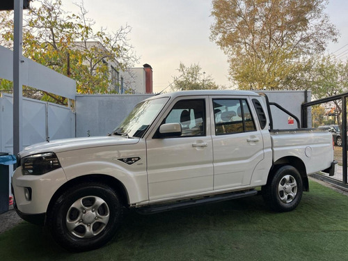 Mahindra Pik Up Pick Up refresh DC 4X2 MT FULL