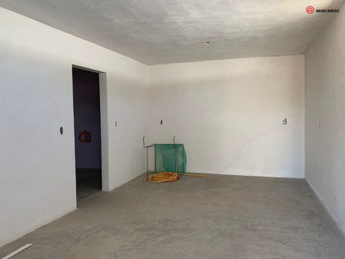 Terreno Con Construcción En Santiago De Anaya