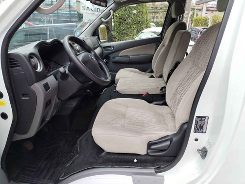 Nissan Urvan 2.5 15 Pas Amplia Aapack Seg Mt